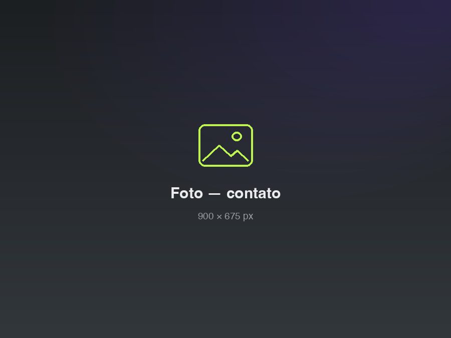 Entregador com caixa Cirvo